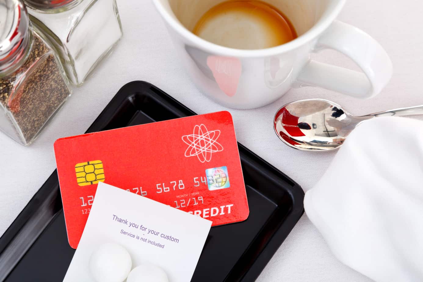 paying the restaurant bill mock up credit card 23101358 paying the restaurant bill mock up credit card 23101358