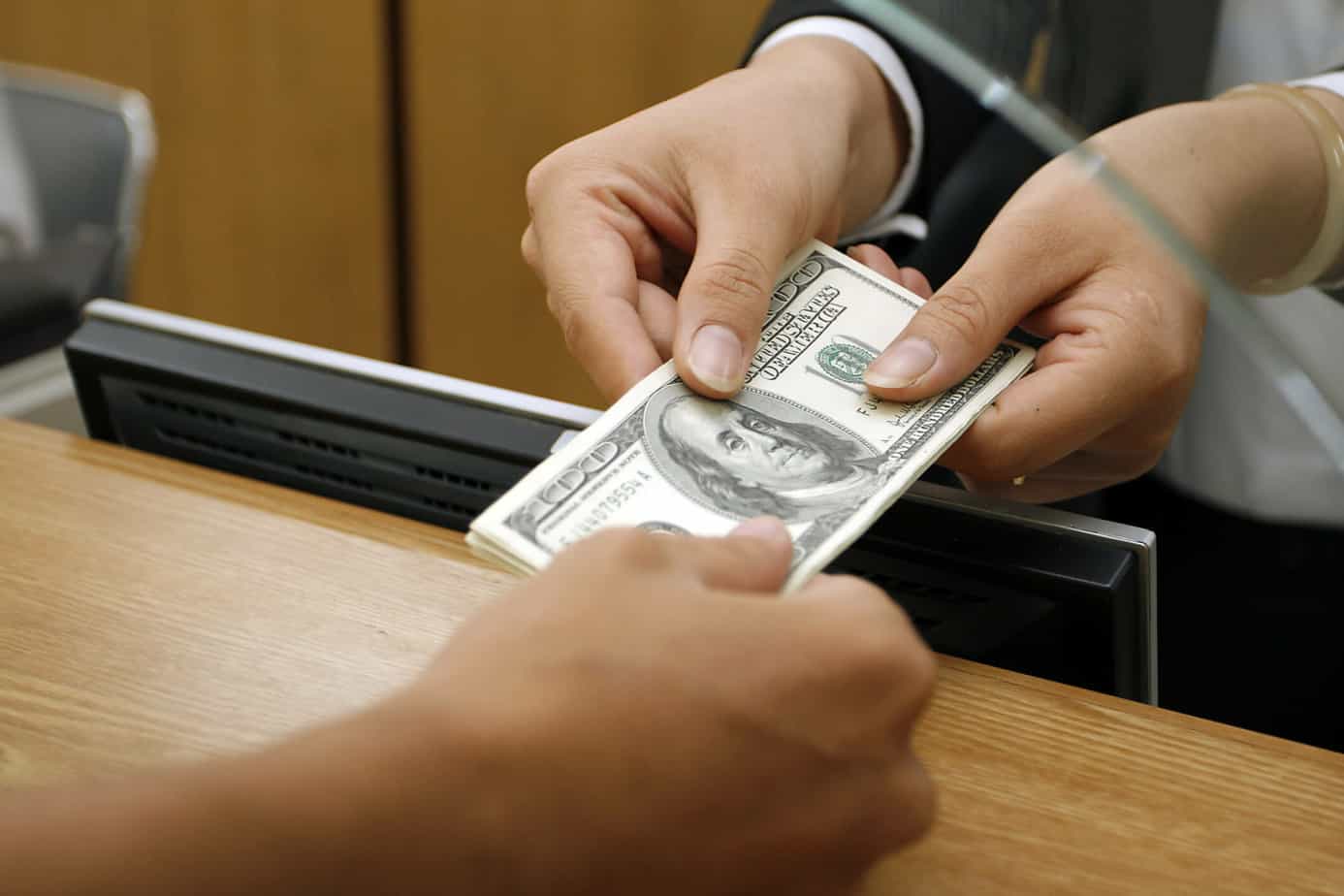 What is the Best Place to Exchange Foreign Currency?