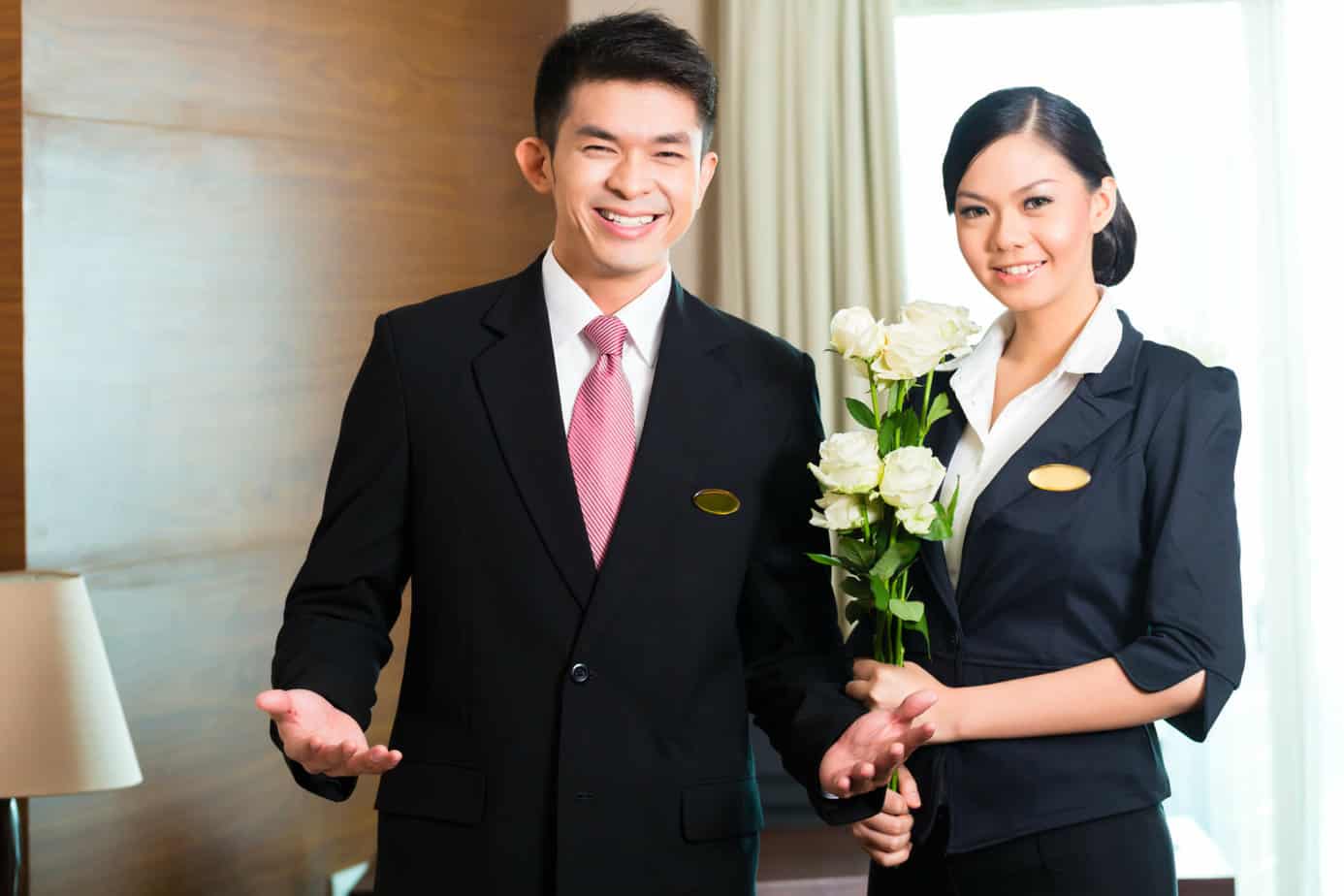 10 Best Ways to Welcome and Greet Guests in Your Hotel in 2026