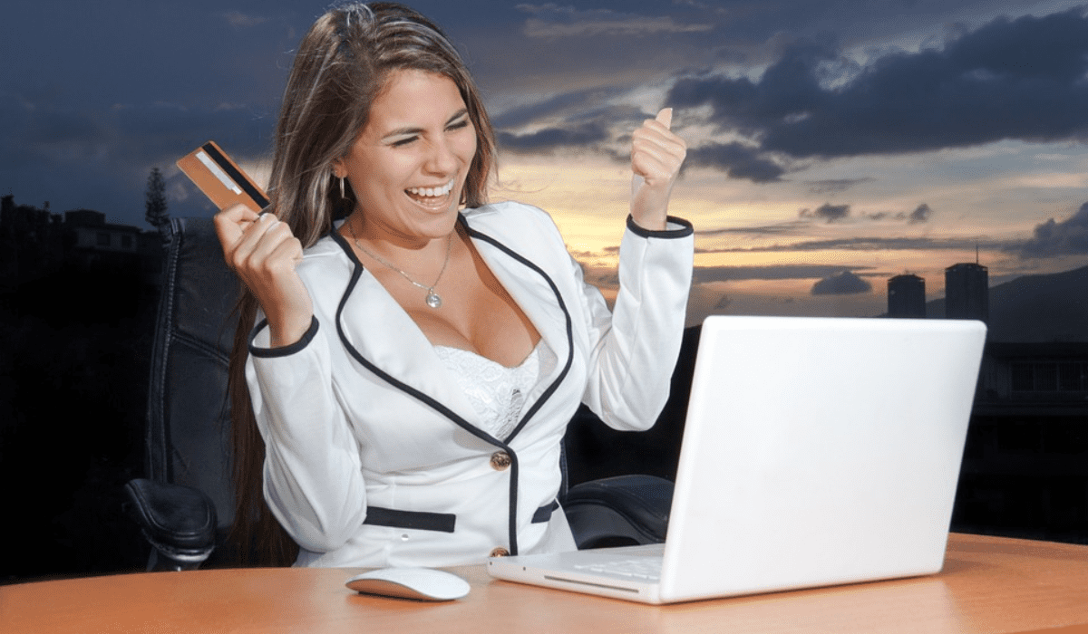 What Is a Credit Card Account Updater and How Does it Work?