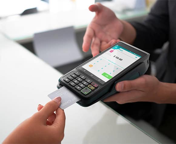 Contactless credit card payment processing device for small businesses and merchants.