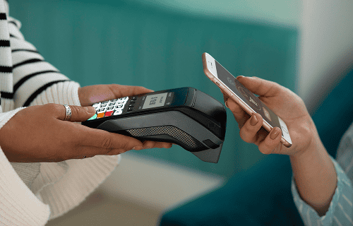 P2PE Terminal saas image Mobile payment transaction using a card reader and smartphone, secure credit card processing services.